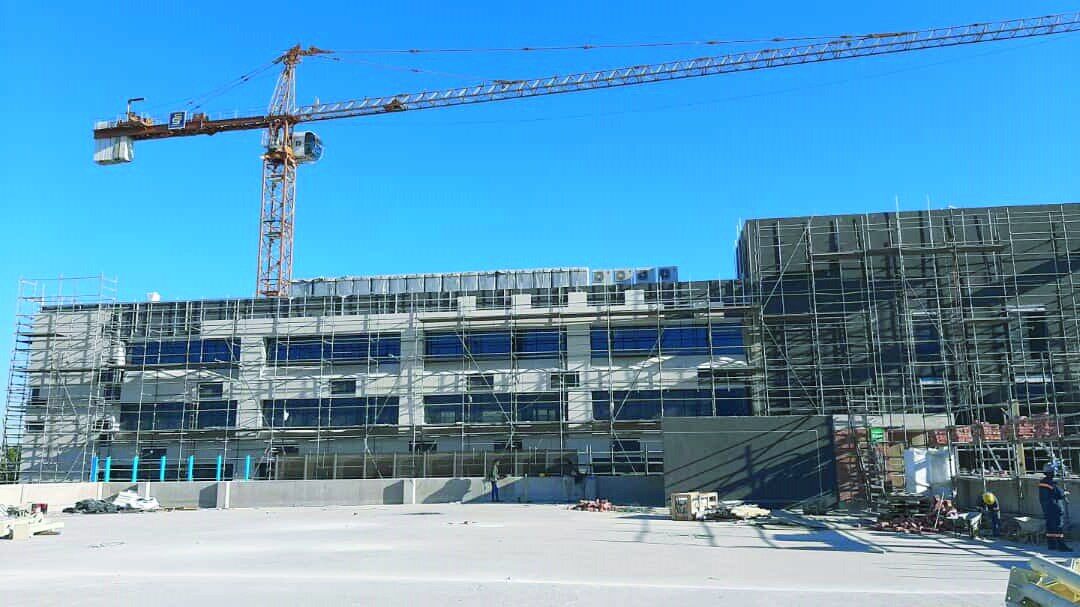 Bank of Botswana site with tower crane