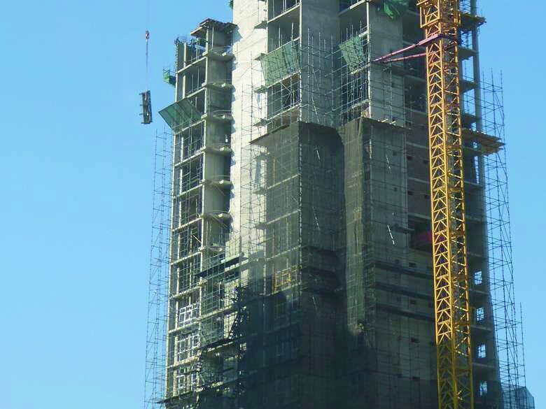 iTowers under construction with tower crane